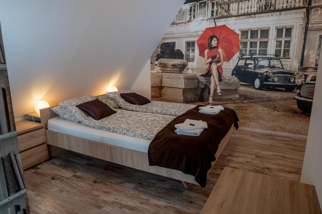 バラトンレッレ F57 - Franko Csaladi Panzio Bed & Breakfast エクステリア 写真