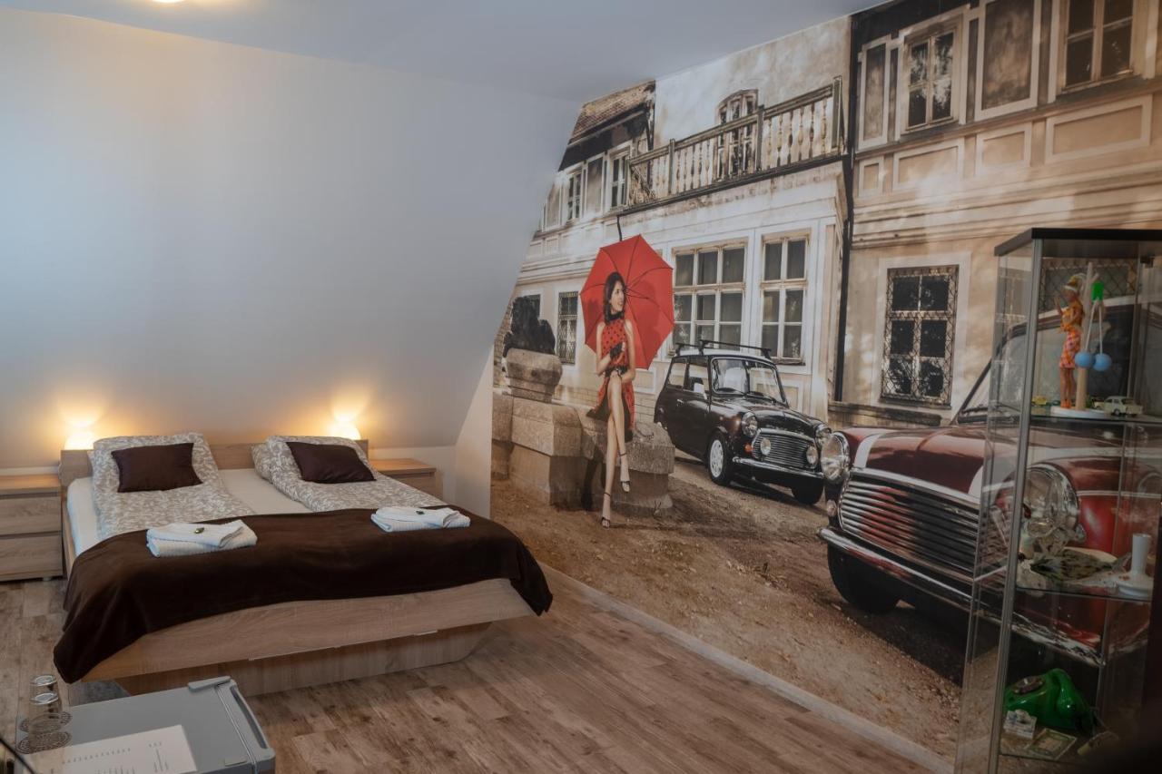 バラトンレッレ F57 - Franko Csaladi Panzio Bed & Breakfast エクステリア 写真