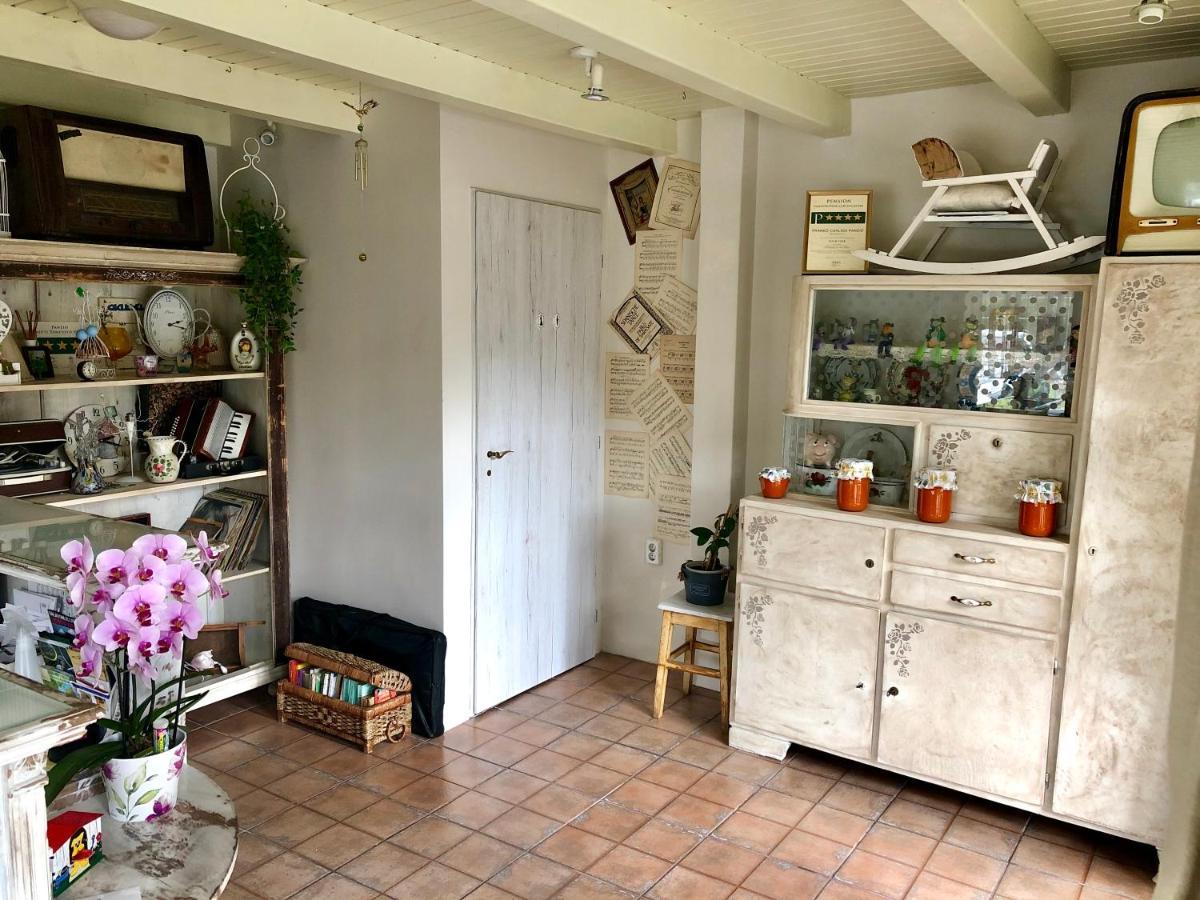 バラトンレッレ F57 - Franko Csaladi Panzio Bed & Breakfast エクステリア 写真